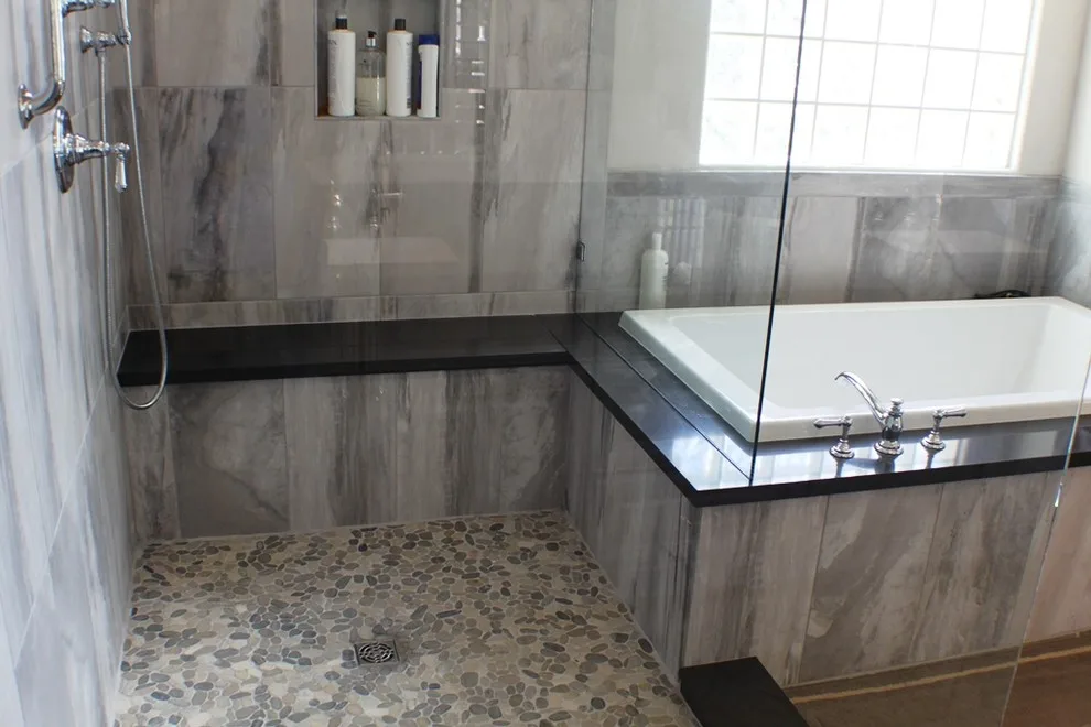 Modern Bathroom in Sun City Anthem by Las Vegas Remodel & Construction - Photo 3