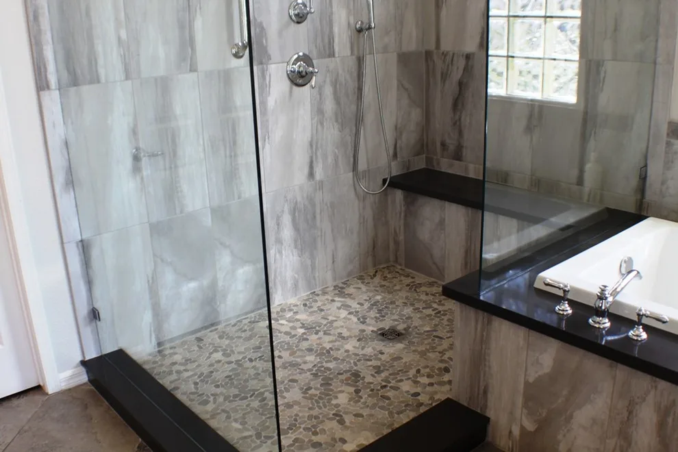 Modern Bathroom in Sun City Anthem by Las Vegas Remodel & Construction - Photo 4