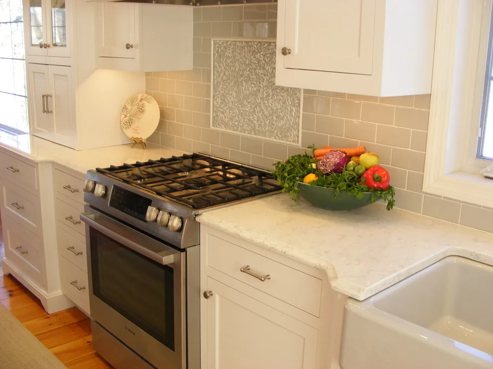 Omega Flush Inset Shaker Cabinet by Lynne Gushee Designs - Photo 3