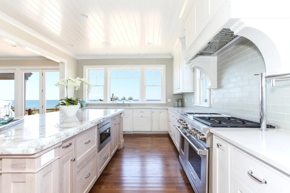 Atop the Hill by Lewis & Weldon Custom Kitchens - Photo 6