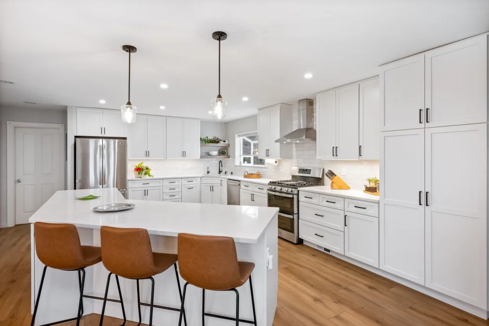 Open design by Creative Kitchen Designs, Inc. - Photo 3