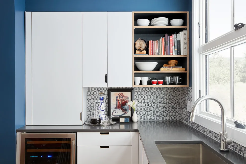 Modern Kitchen with Laminate Cabinets by Kim Eifrid - Photo 4