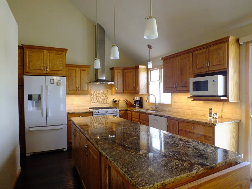 Revamping the Kitchen with an Innovative Layout by Stephanie Bruntz Designs - Photo 3
