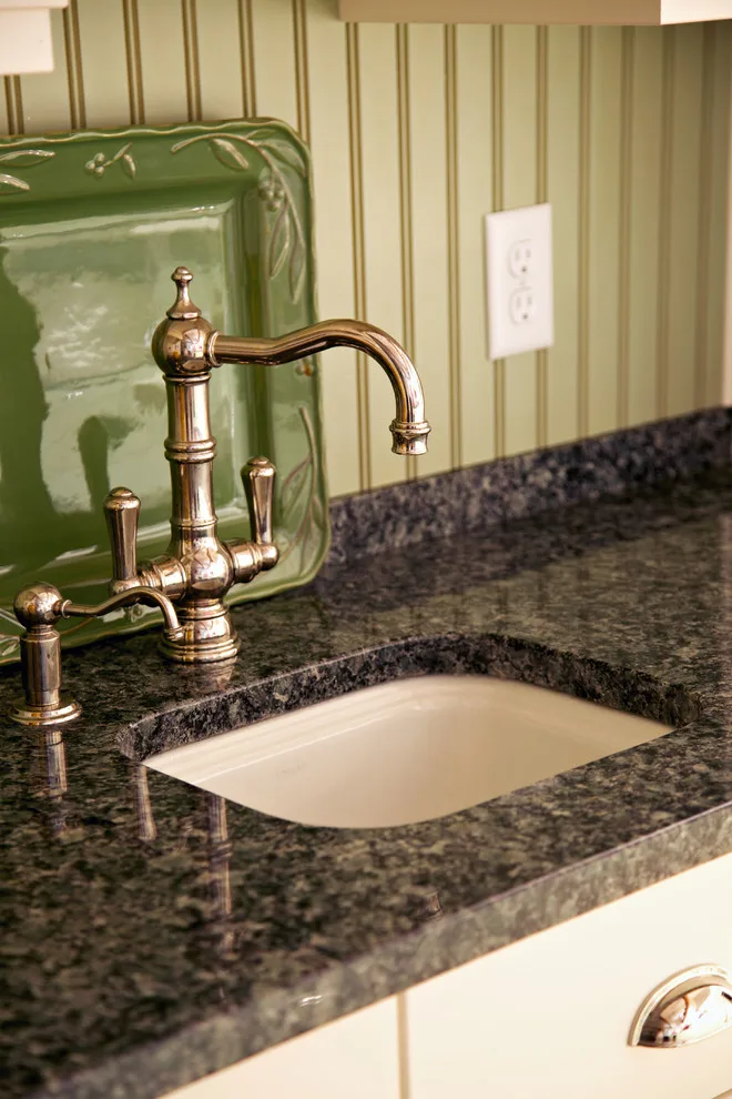 Lewis & Weldon Custom Kitchens - Photo 12
