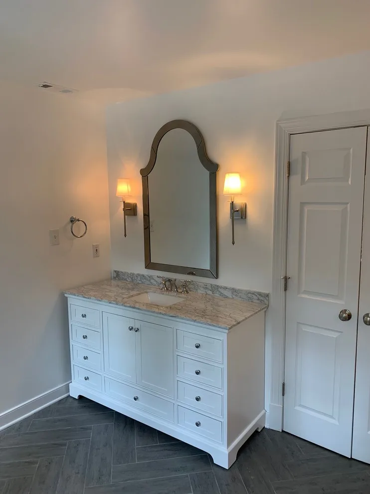 Restrooms by Rick's Renovations Inc - Photo 8