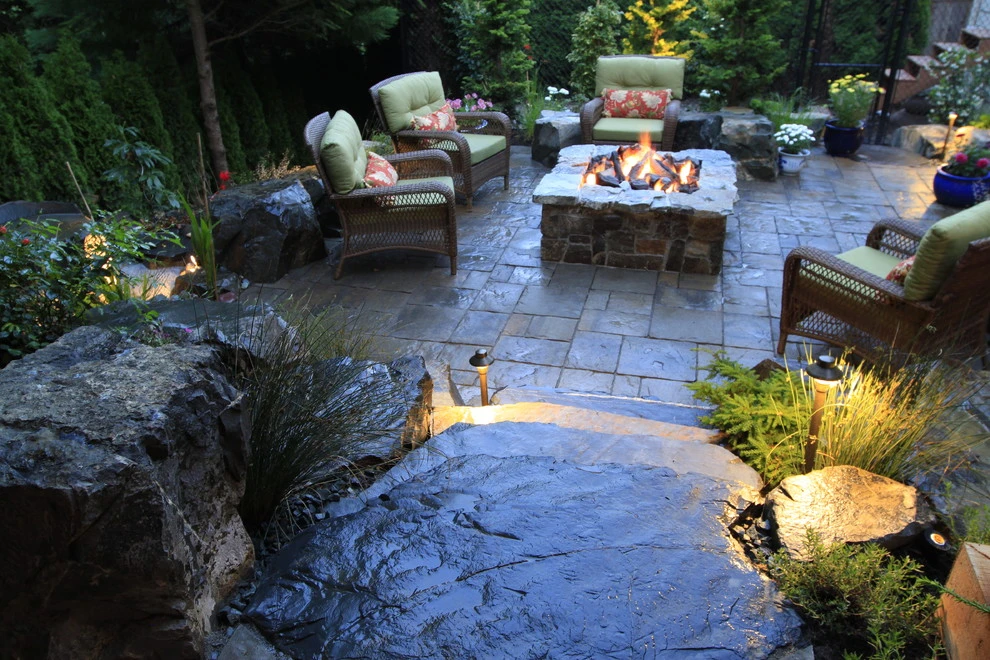 Sammamish Outdoor Living + Fire + Water by Alderwood Landscape Architecture And Construction - Photo 6