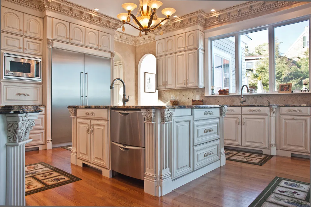 Italian-Inspired Kitchen with a Touch of Extravagance by Tavia Douglass, Designer - Photo 9