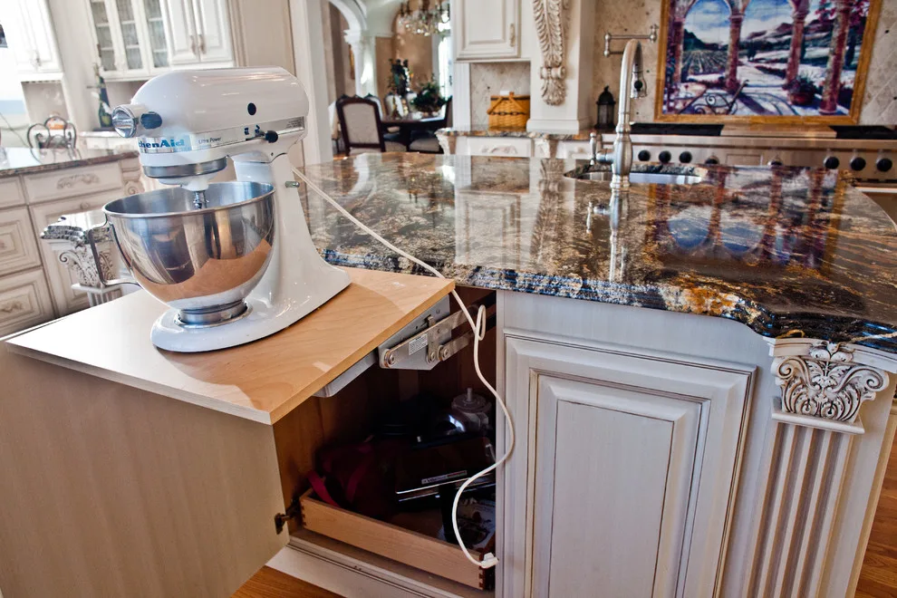 Italian-Inspired Kitchen with a Touch of Extravagance by Tavia Douglass, Designer - Photo 10