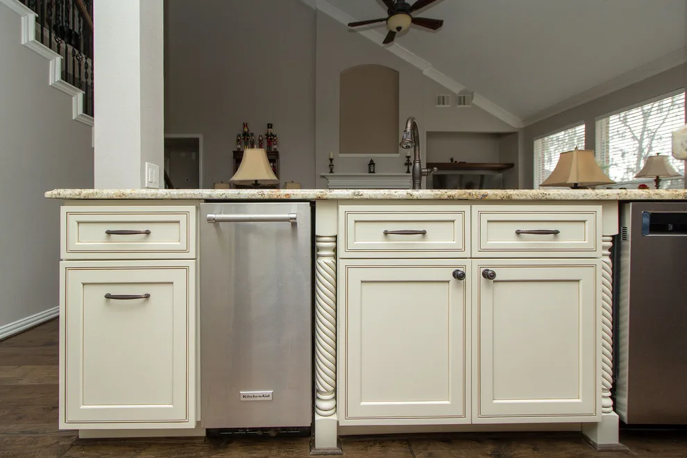Oxbow Circle - Complete Home Makeover by Griffin Design - Photo 37