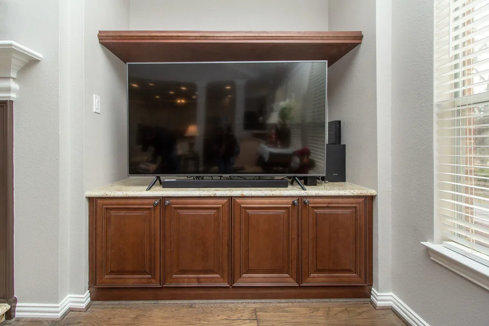 Oxbow Circle - Complete Home Makeover by Griffin Design - Photo 22