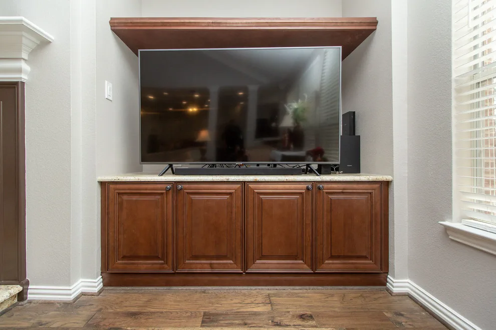 Oxbow Circle - Complete Home Makeover by Griffin Design - Photo 21