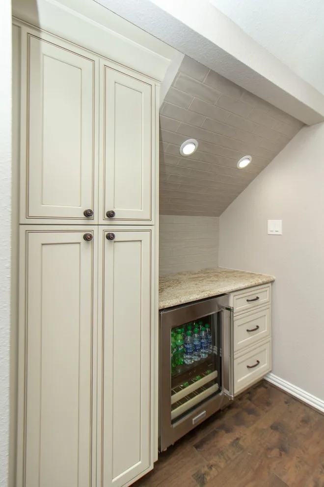 Oxbow Circle - Complete Home Makeover by Griffin Design - Photo 53