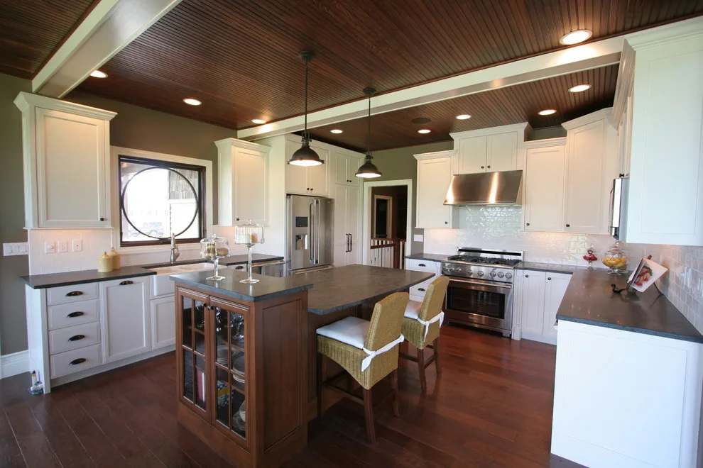 Finishing Touch Custom Woodworks, Inc. - Photo 2