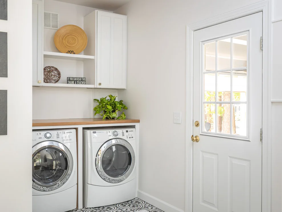 Meadowpark Kitchen by Clearcut Construction, Inc. - Photo 2