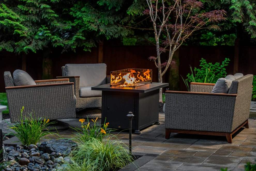 Suburban Oasis by Alderwood Landscape Architecture And Construction - Photo 2