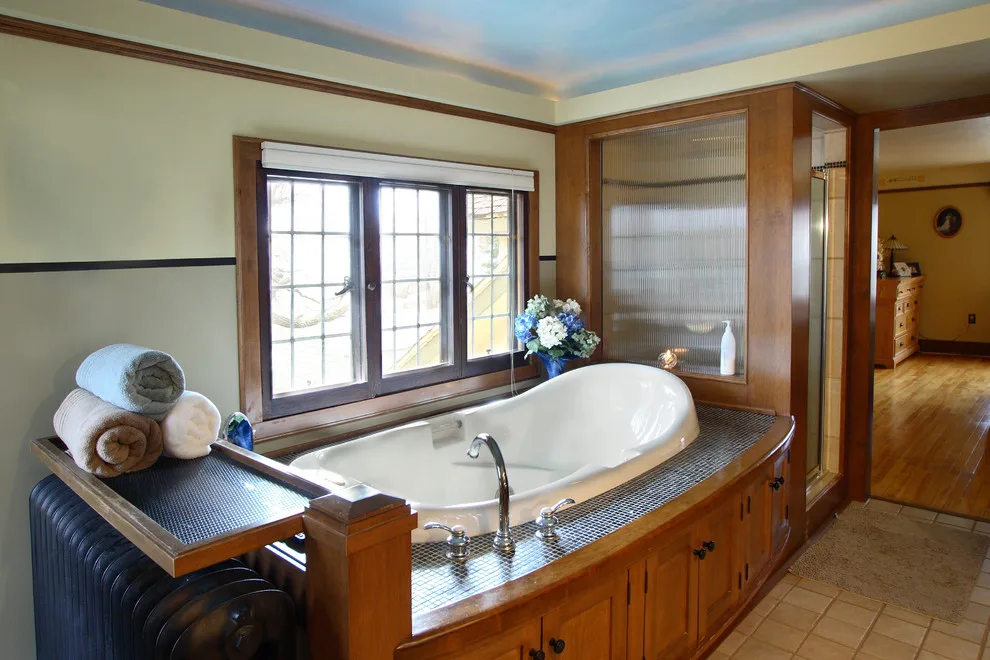 Elmslie Home Renovation 1926 by Westwind Woodworkers Inc. - Photo 28