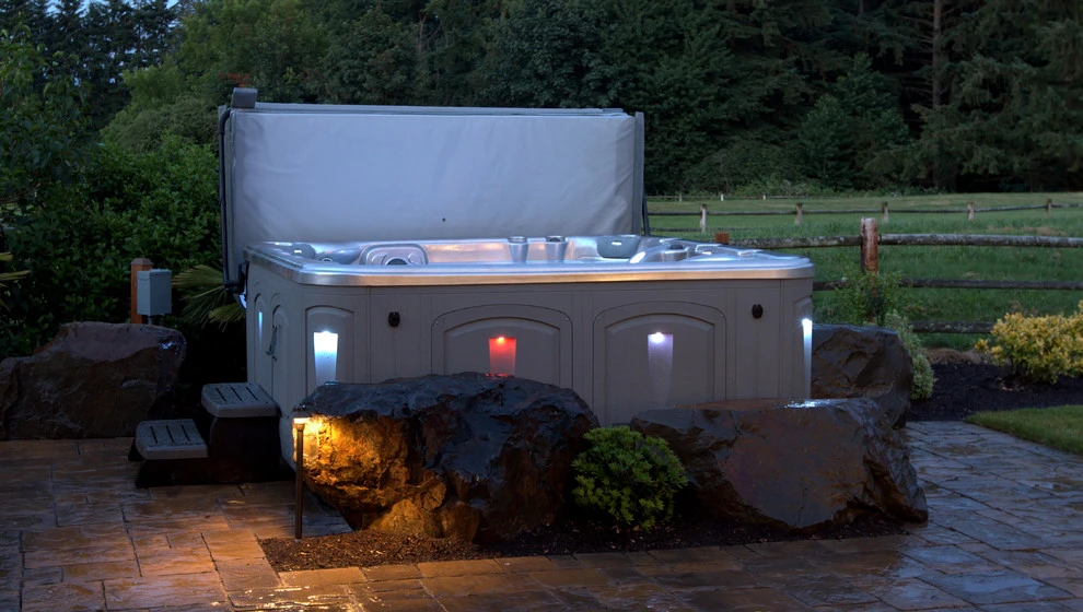 Sammamish Outdoor Living + Dining by Alderwood Landscape Architecture And Construction - Photo 2
