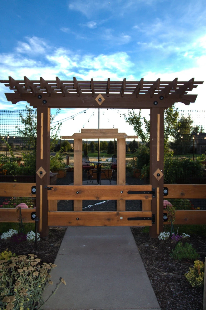 North Spokane Estate Retreat + Water by Alderwood Landscape Architecture And Construction - Photo 8