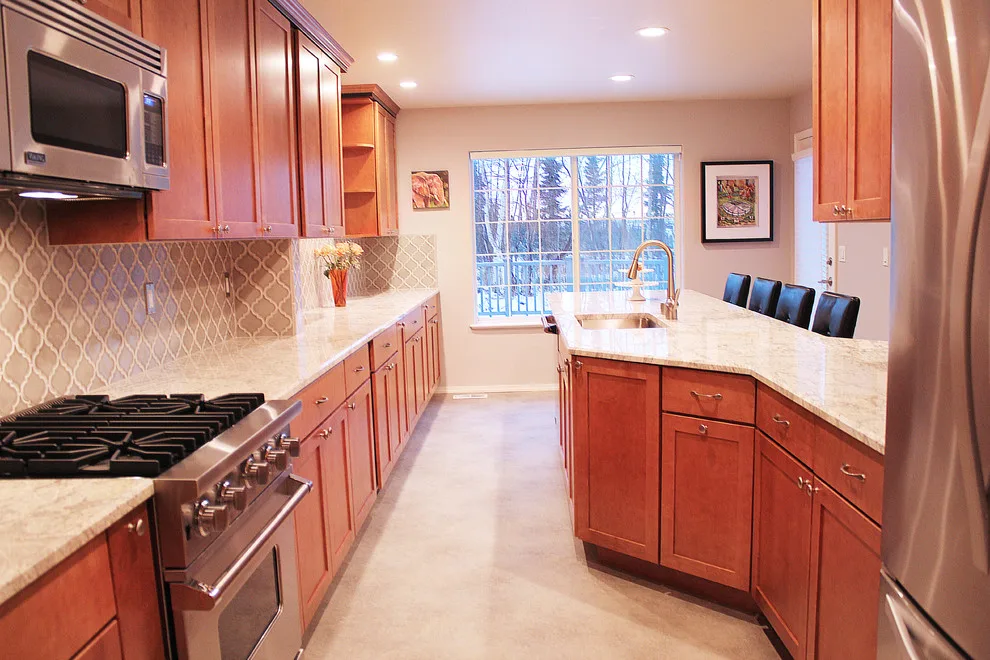 Arabesque Tile Design by K&W Interiors - Photo 22