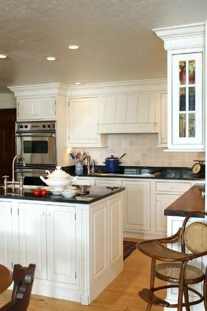 Simple & Elegant Cabinetry: Bellbrook, Ohio by The Kitchen Place - Photo 4