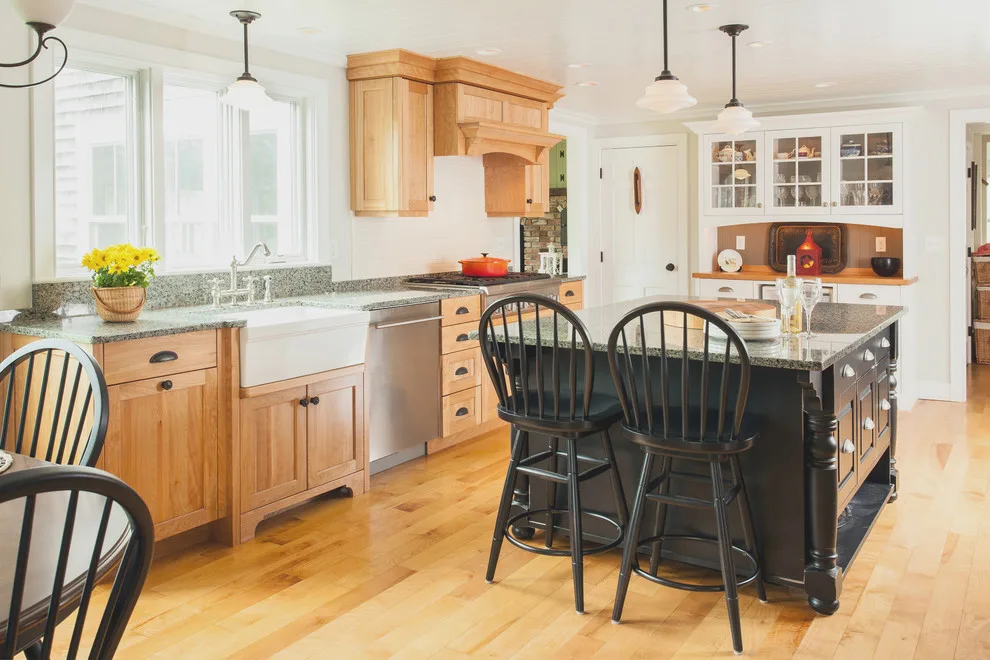 Plymouth Project by Lewis & Weldon Custom Kitchens - Photo 3