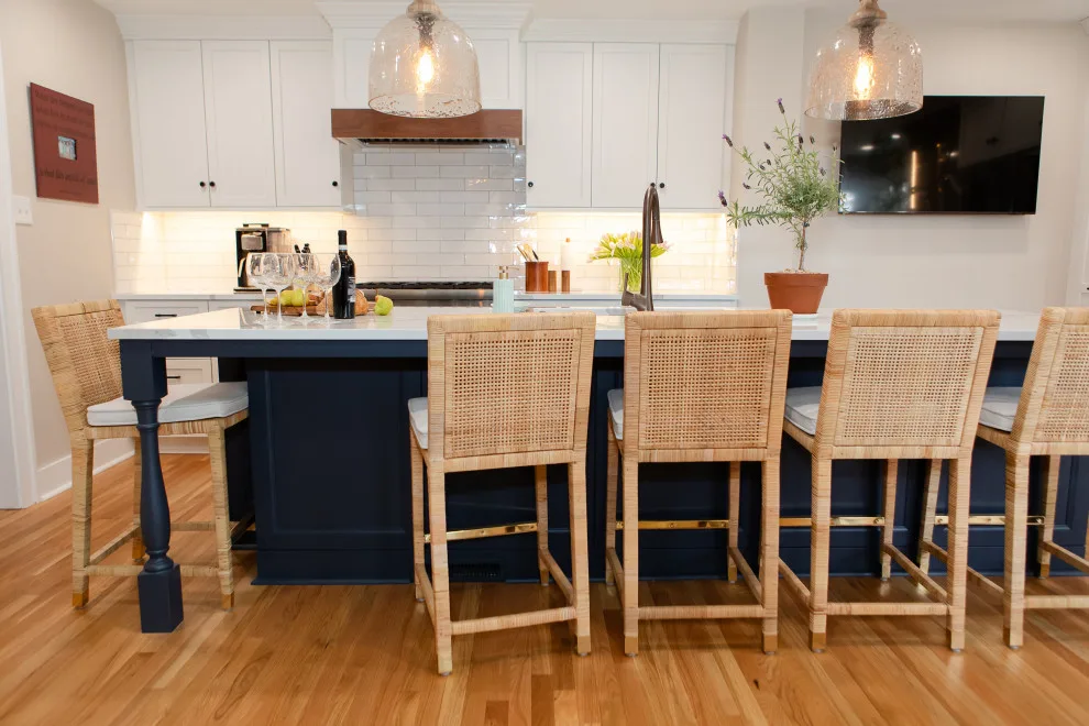Point Breeze Culinary Team by MadDesigns Kitchen, Bath, Interiors - Photo 4