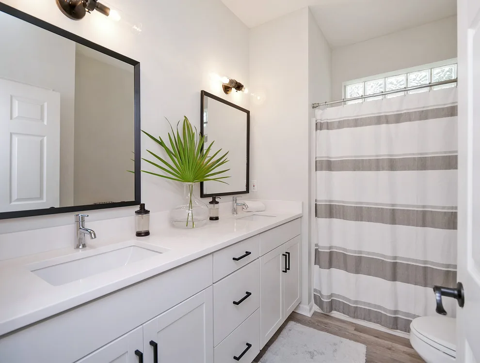 Ponte Vedra Beach - 90s Revamp by Woodsman Kitchens And Floors - Photo 6