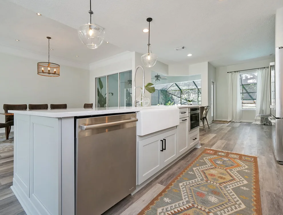 Ponte Vedra Beach - 90s Revamp by Woodsman Kitchens And Floors - Photo 10