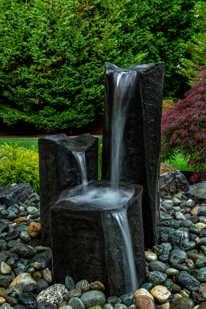 Suburban Oasis by Alderwood Landscape Architecture And Construction - Photo 3
