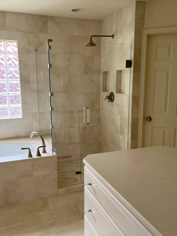 Post Oak Main Bathroom by Erin Welner Interiors, LLC - Photo 2