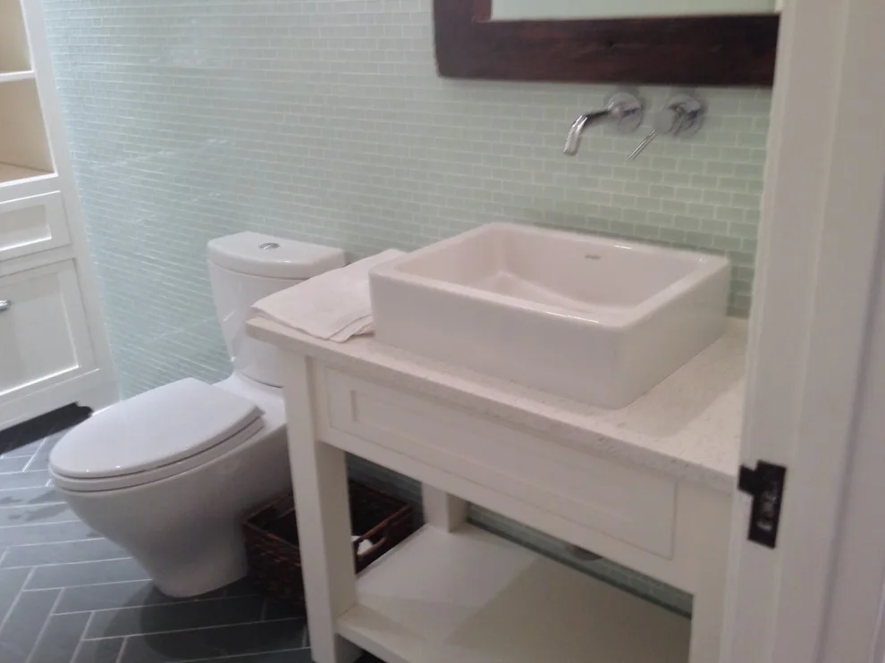 Contemporary bathroom retreat by Remodeling And Painting Experts Inc. - Photo 6