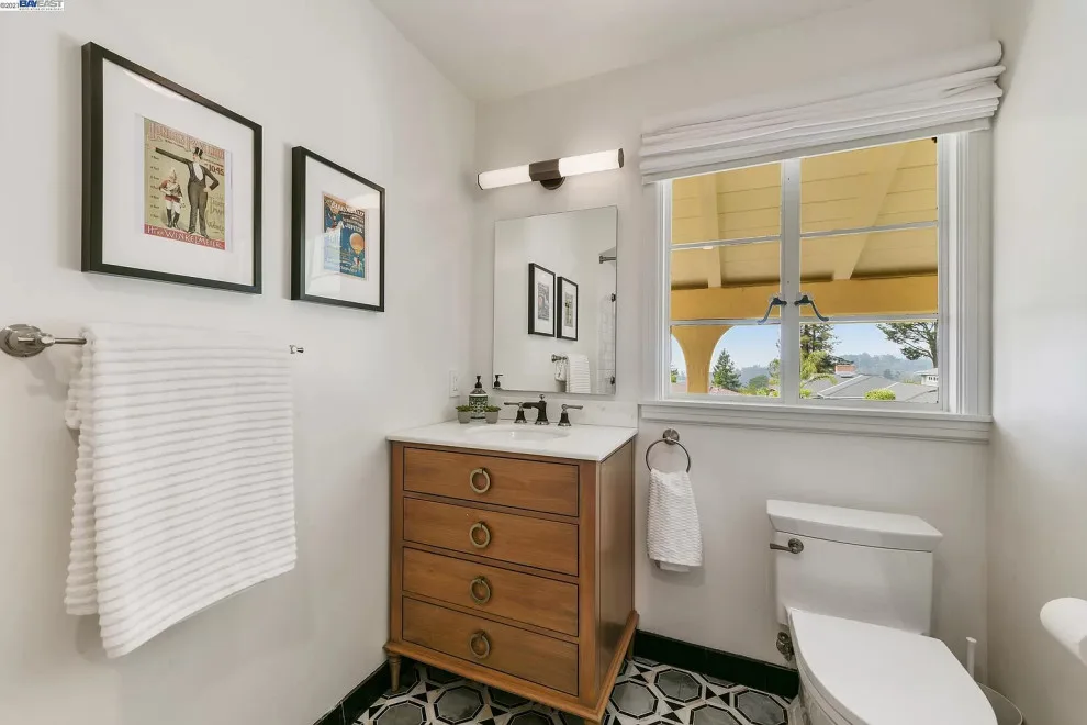 Restrooms and Household Decor by Signature Designs Kitchen | Bath | Interiors - Photo 3