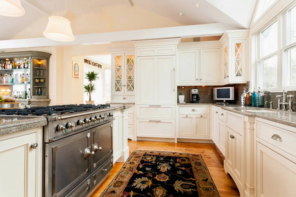Provincetown Project by Lewis & Weldon Custom Kitchens - Photo 4