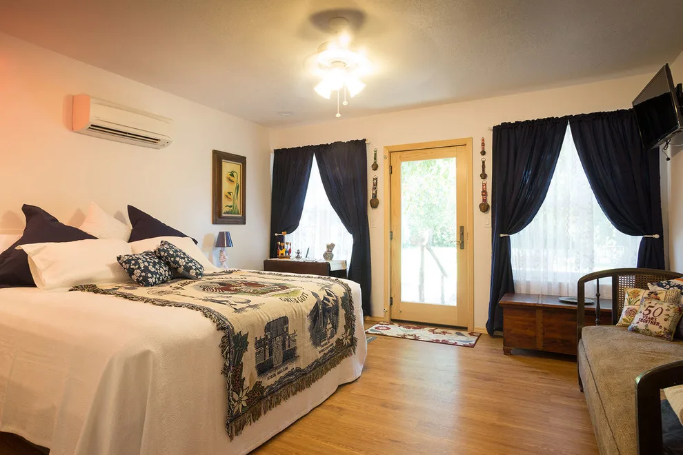 Scarlet Stallion Inn by Dreamstyle Remodeling - Photo 12
