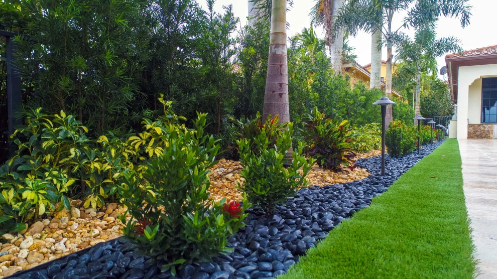 Parkland Outdoor Living Project by Broward Landscape, Inc. - Photo 4