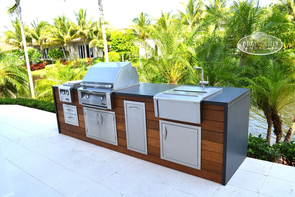 Modern Outdoor Kitchens & Bars by Broward Landscape, Inc. - Photo 5