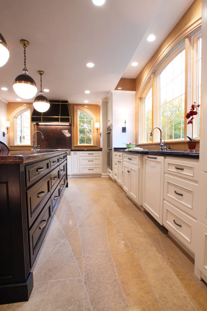 Riverside Home by Westwind Woodworkers Inc. - Photo 2