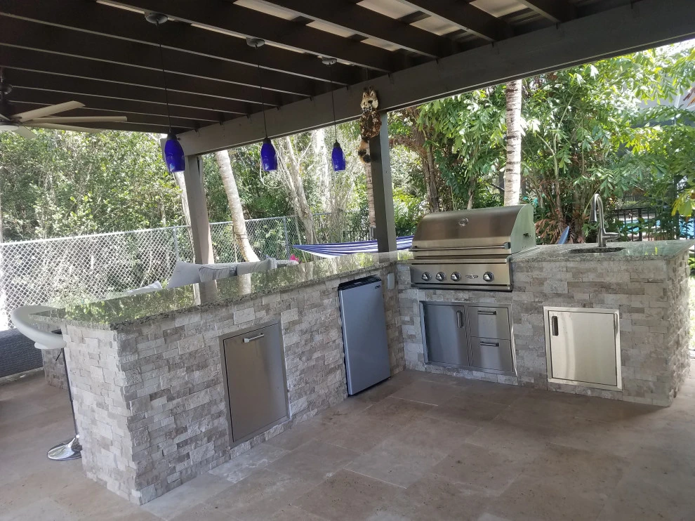 White Modern Outdoor Kitchens by Broward Landscape, Inc. - Photo 5