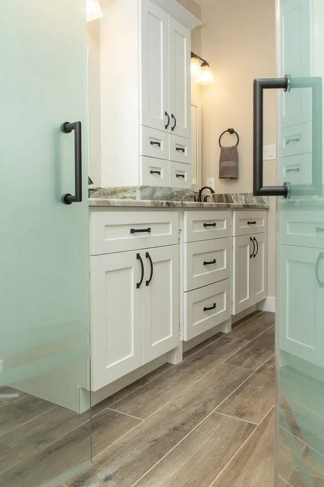 Rocky Hollow - Primary Bathroom by Griffin Design - Photo 28