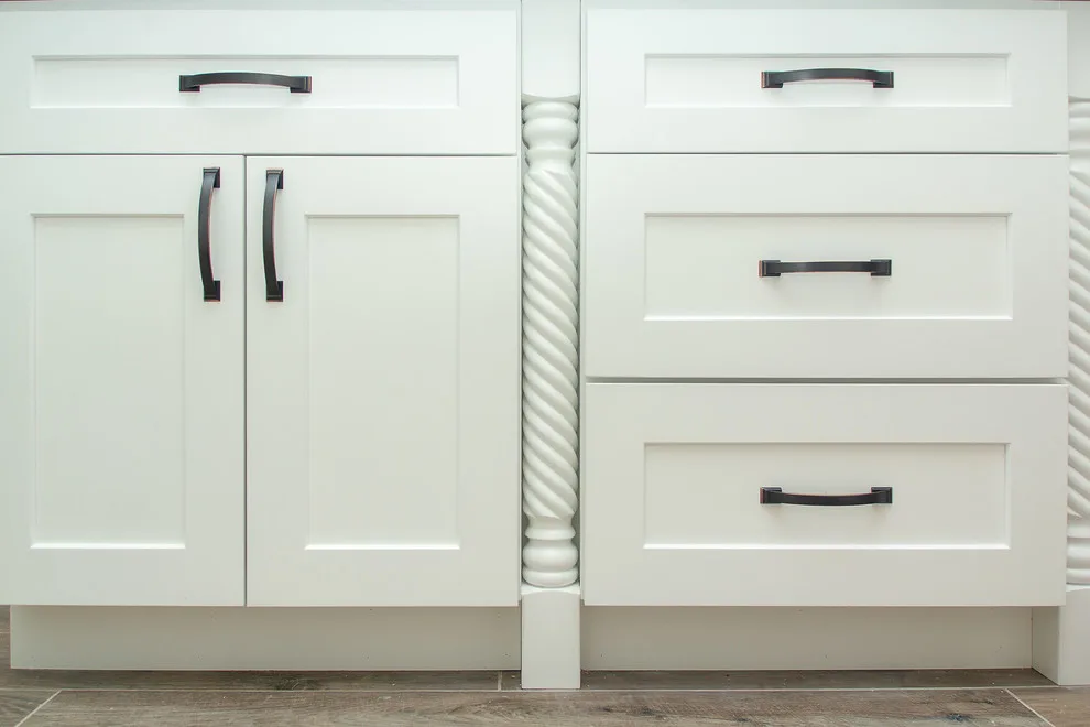 Rocky Hollow - Primary Bathroom by Griffin Design - Photo 31