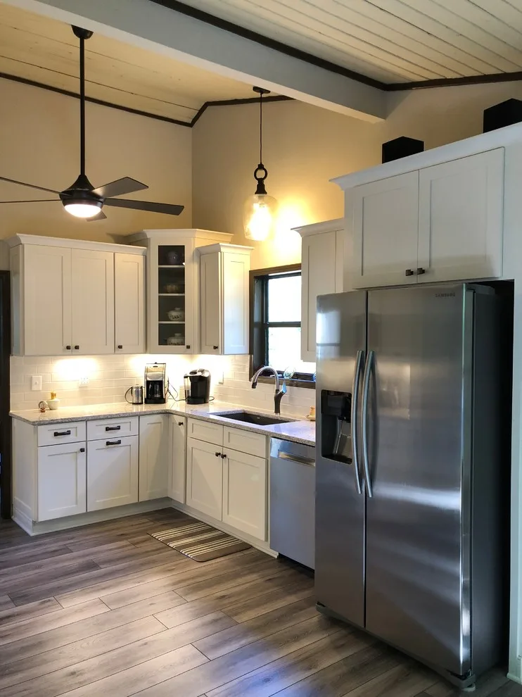 Roswell Classic Kitchen by Rosa Moreno Kitchens - Photo 13