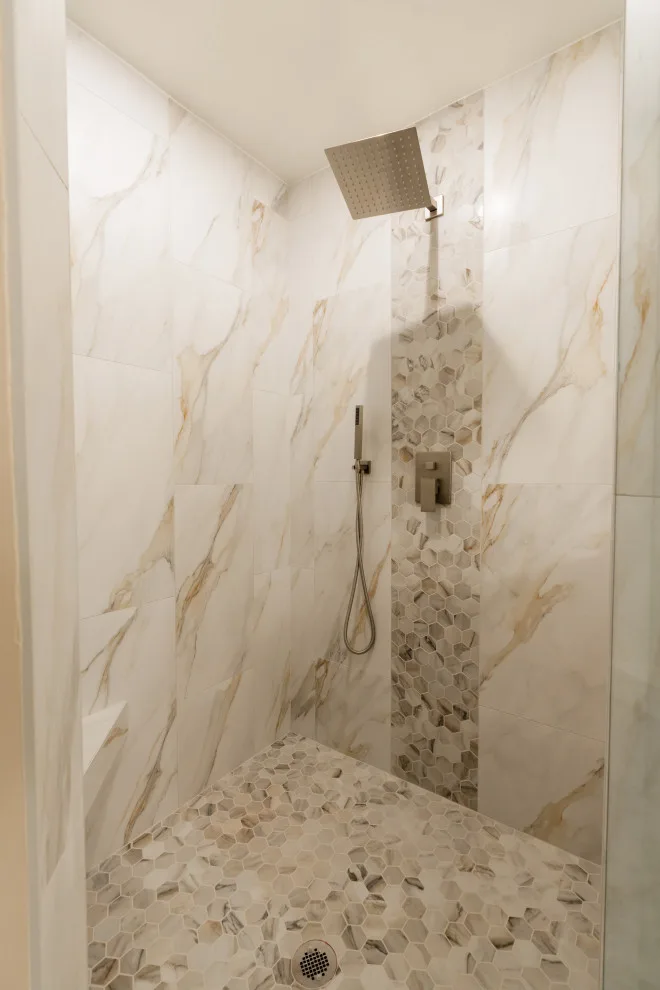 Roswell Transitional Housing by Interiors By Abraham - Photo 3