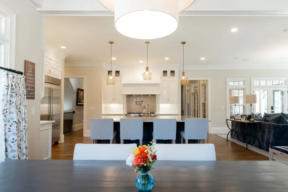 Roswell Transitional Housing by Interiors By Abraham - Photo 4