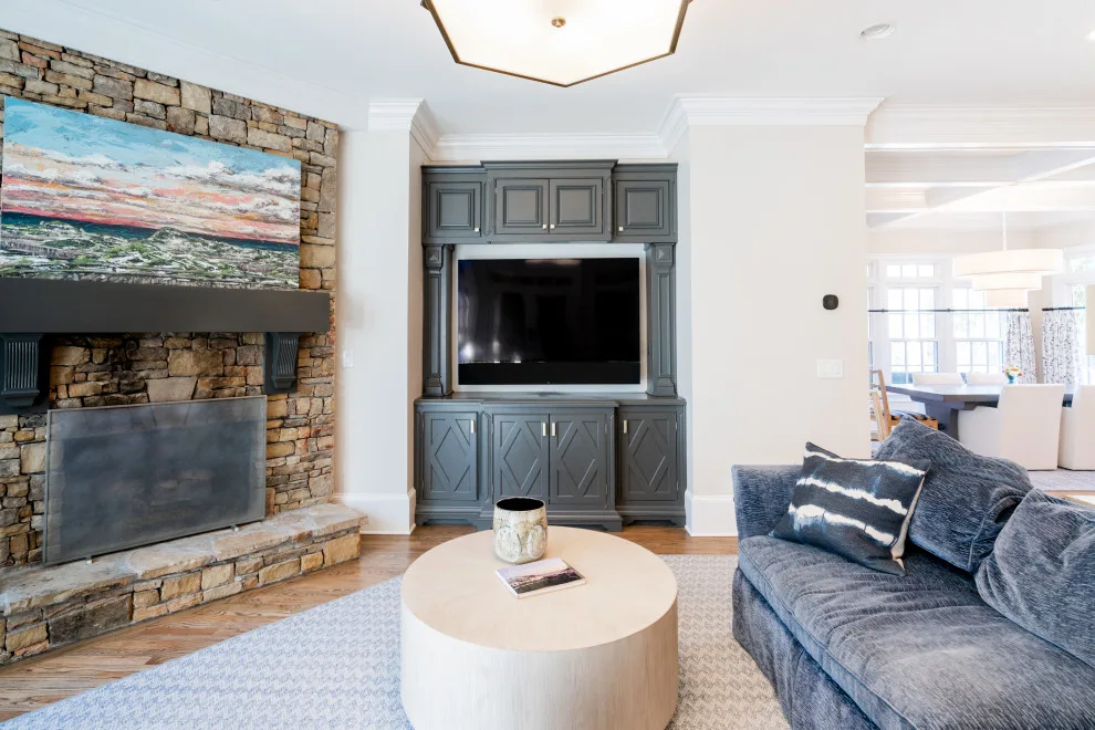Roswell Transitional Housing by Interiors By Abraham - Photo 16