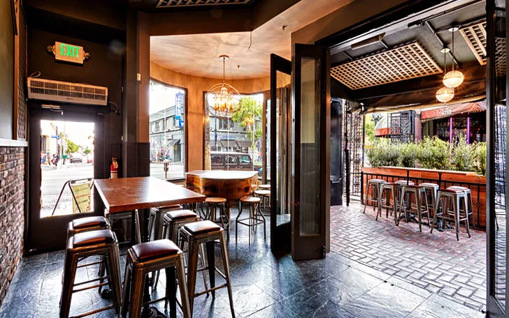 Hollywood Royal Eatery & Lounge by Architectural Fine Finishes Dba Property Partners - Photo 4