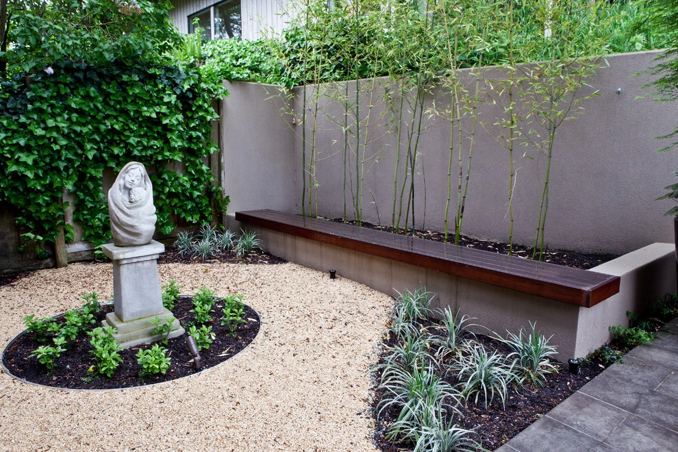 Eclectic Small Townhouse Courtyards by Cambium Inc. - Photo 4