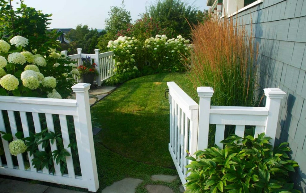 A Modern Garden of Contemplative Ease by Cambium Inc. - Photo 4
