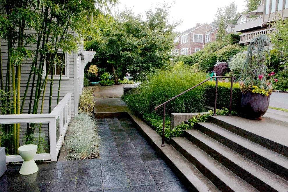Madrona Contemporary Courtyard by Cambium Inc. - Photo 7