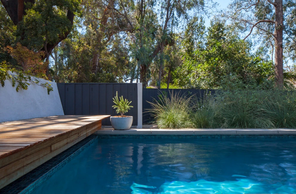 Latimer Road Project by Campion Walker Landscapes - Photo 9