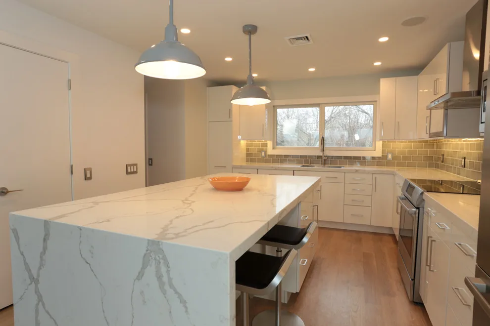Holzman Interiors, Inc. - Photo 11